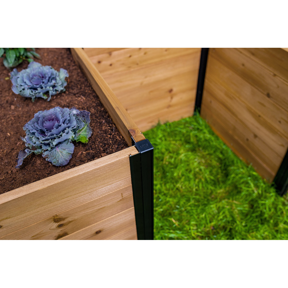 Mezza Keyhole Composting Wood Raised Garden Bed